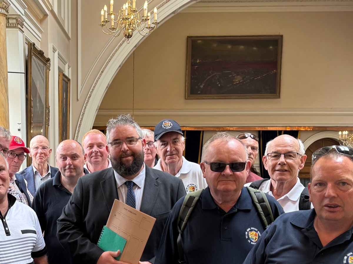 McGuinness welcomes&nbsp;Tallow Men’s Shed on official visit to Leinster&nbsp;House